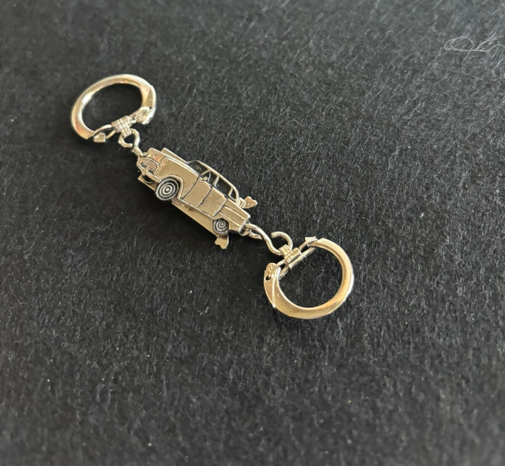 Vintage Car Pull Apart Keychain