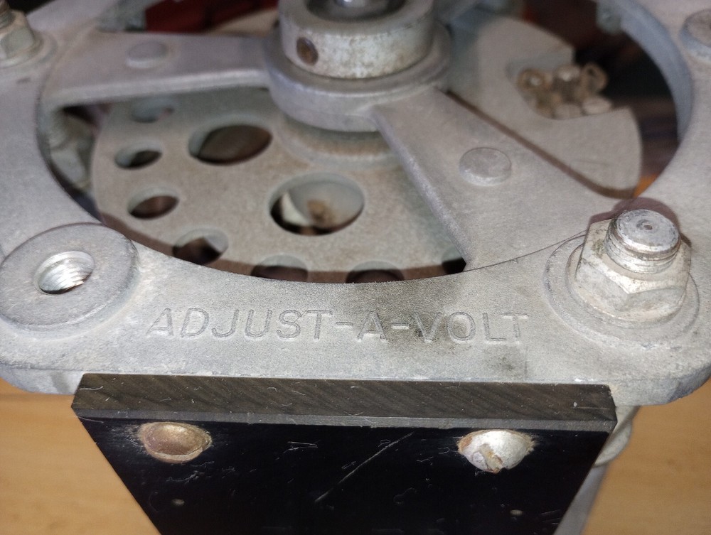 Vtg Standard Electrical Products Co. Adjust-A-Volt Variable Transformer #1500B