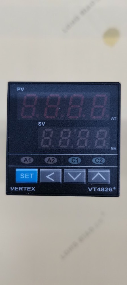 1PC NEW  thermostat VT4826 DC24V