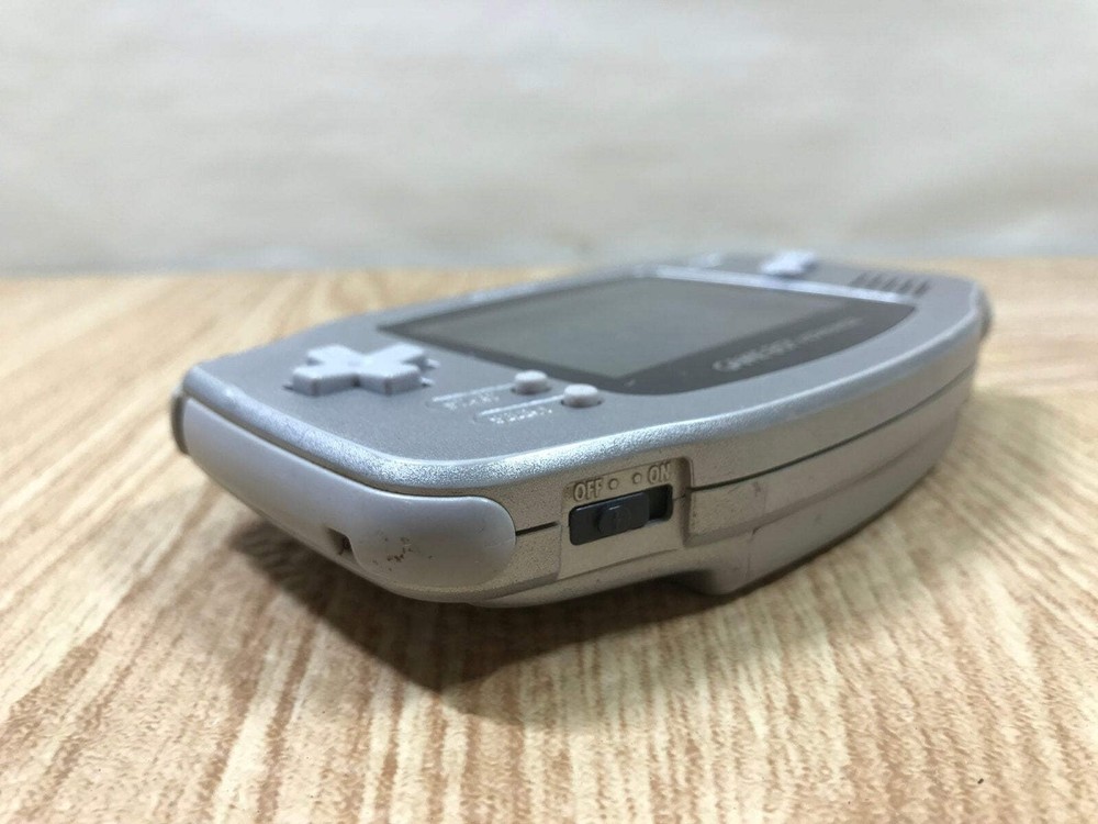 GameBoy Advance Silver Console Nintendo Japan - With Defects LG8865