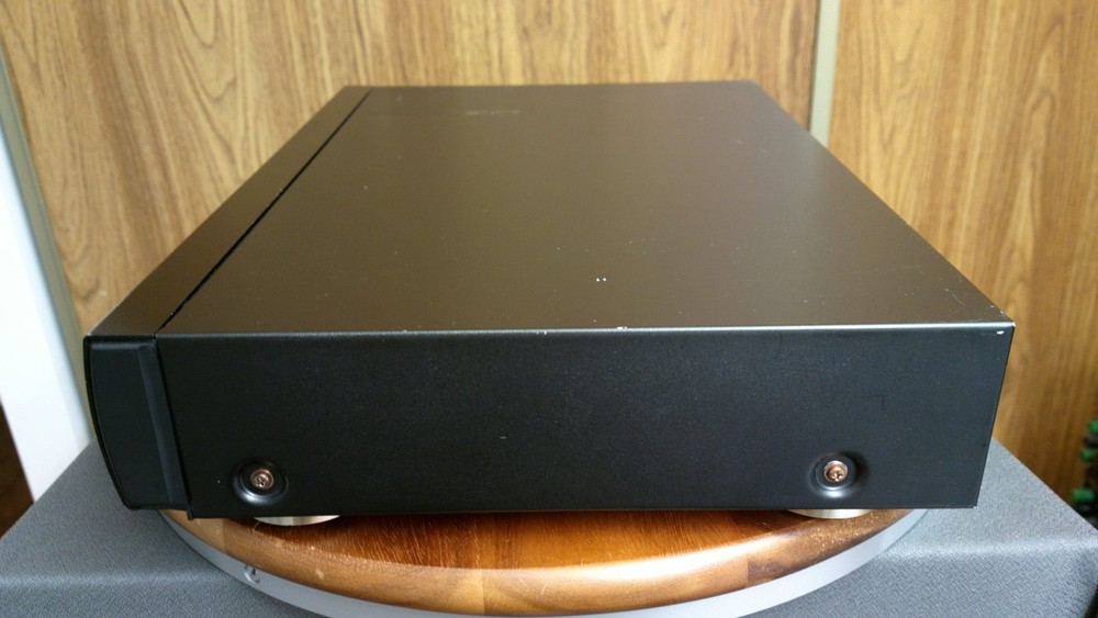 Marantz CD-63U CD Player PRO SERVICED with new laser.