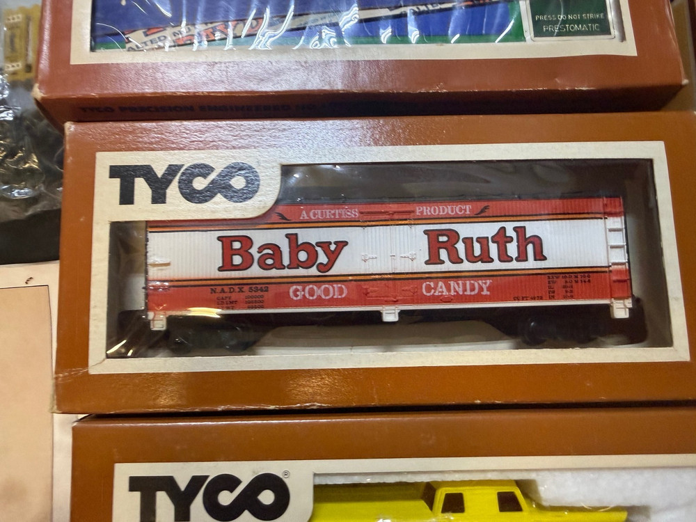 Vintage TYCO Train set - Please see pics