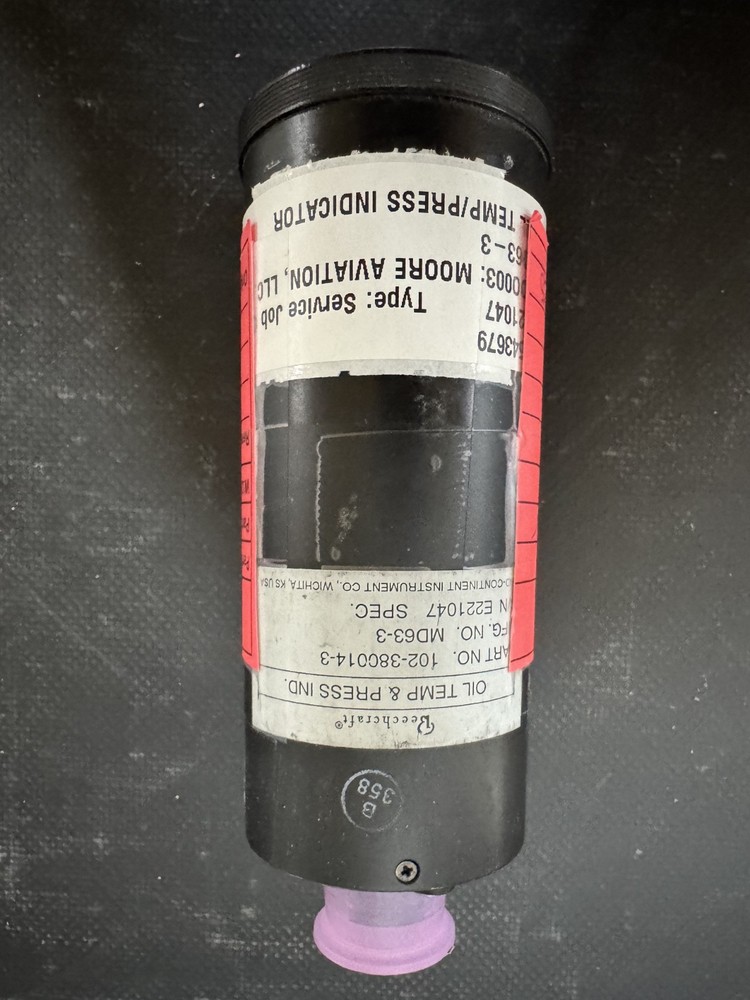 Beechcraft Oil Temp / Pressure Indicator MD63-3