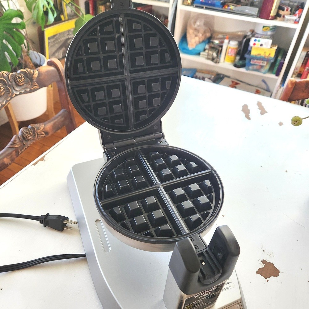 Waring Pro Professional Waffle Maker Thick Belgian Style Deep Pockets Nonstick