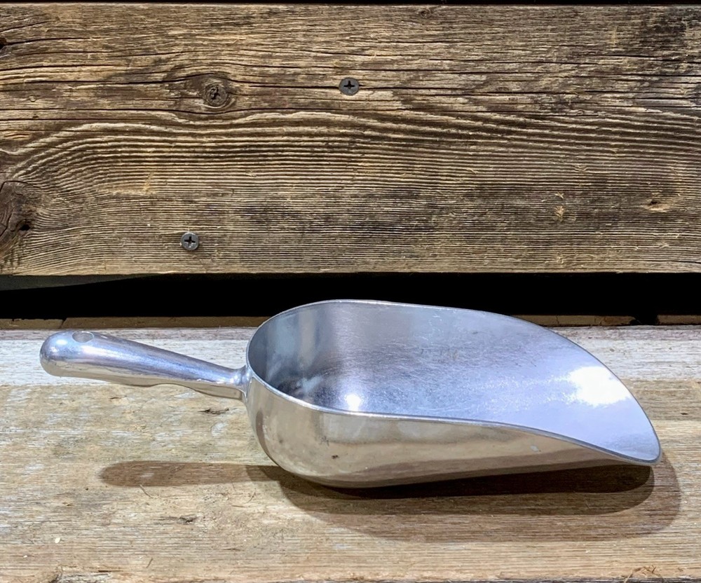 Cast Aluminum Scoop, Rust-Resistant