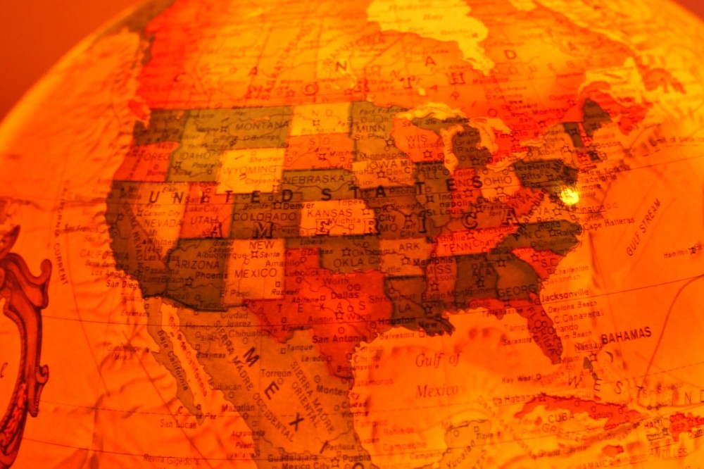 Readers Digest World Antique Spot Globe