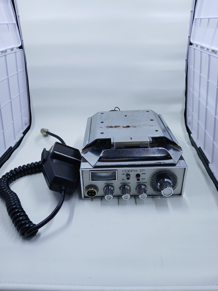 Cobra 21 CB Radio Transceiver with Mic Untested