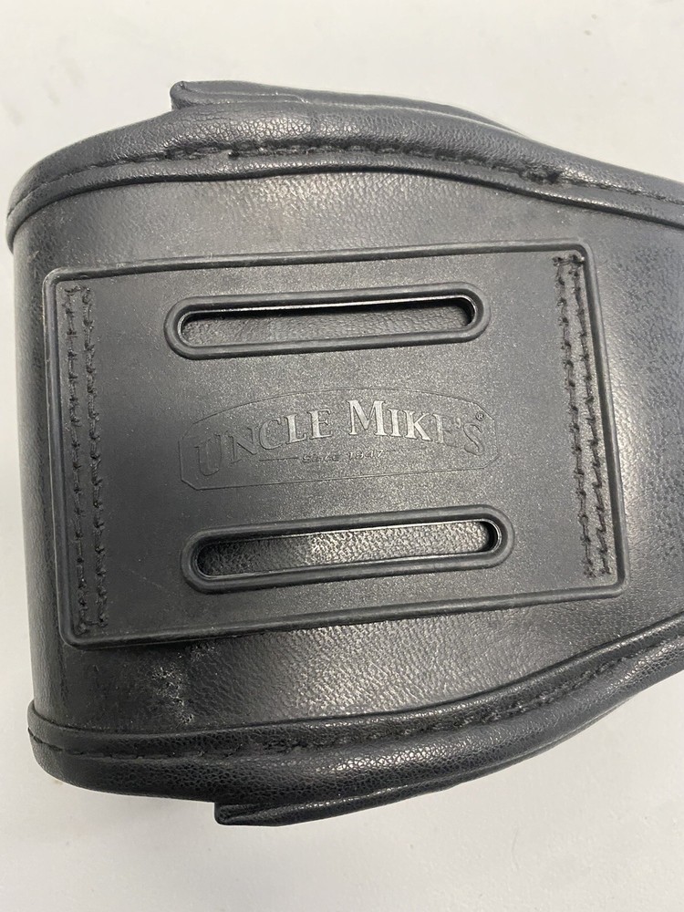 Uncle Mikes Black Handcuff Pouch
