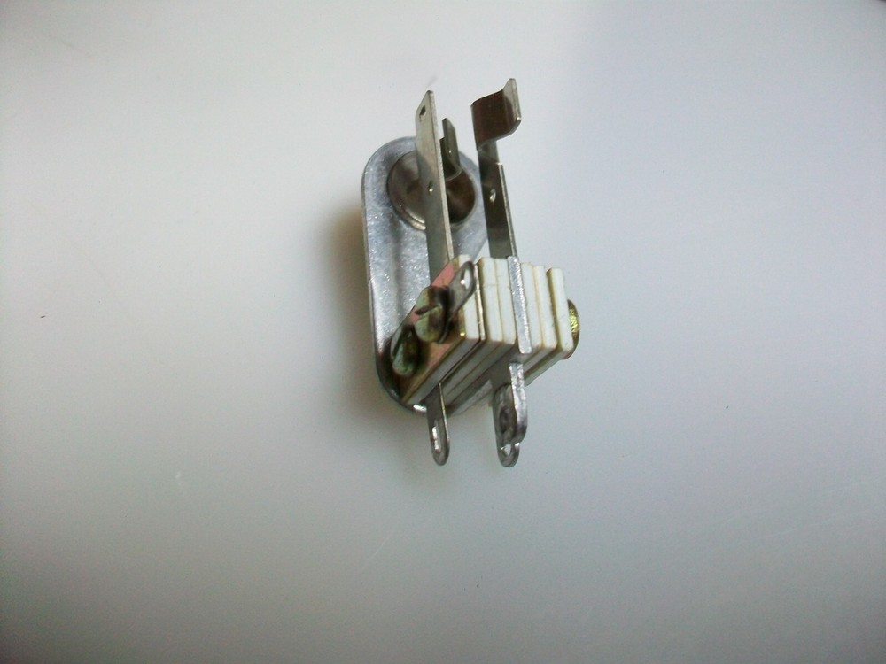 SWITCHCRAFT MIL SPEC 1/4" RIGHT ANGLE STEREO JACK