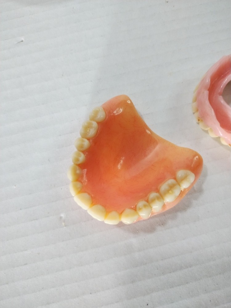 Acrylic Hard Denture Full Denture Kit – Upper & Lower | Generic Size Oddity