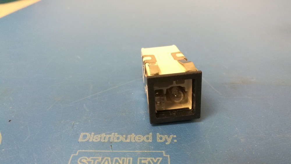 Microswitch AML41CBB3 Square Indicator lamp NEW