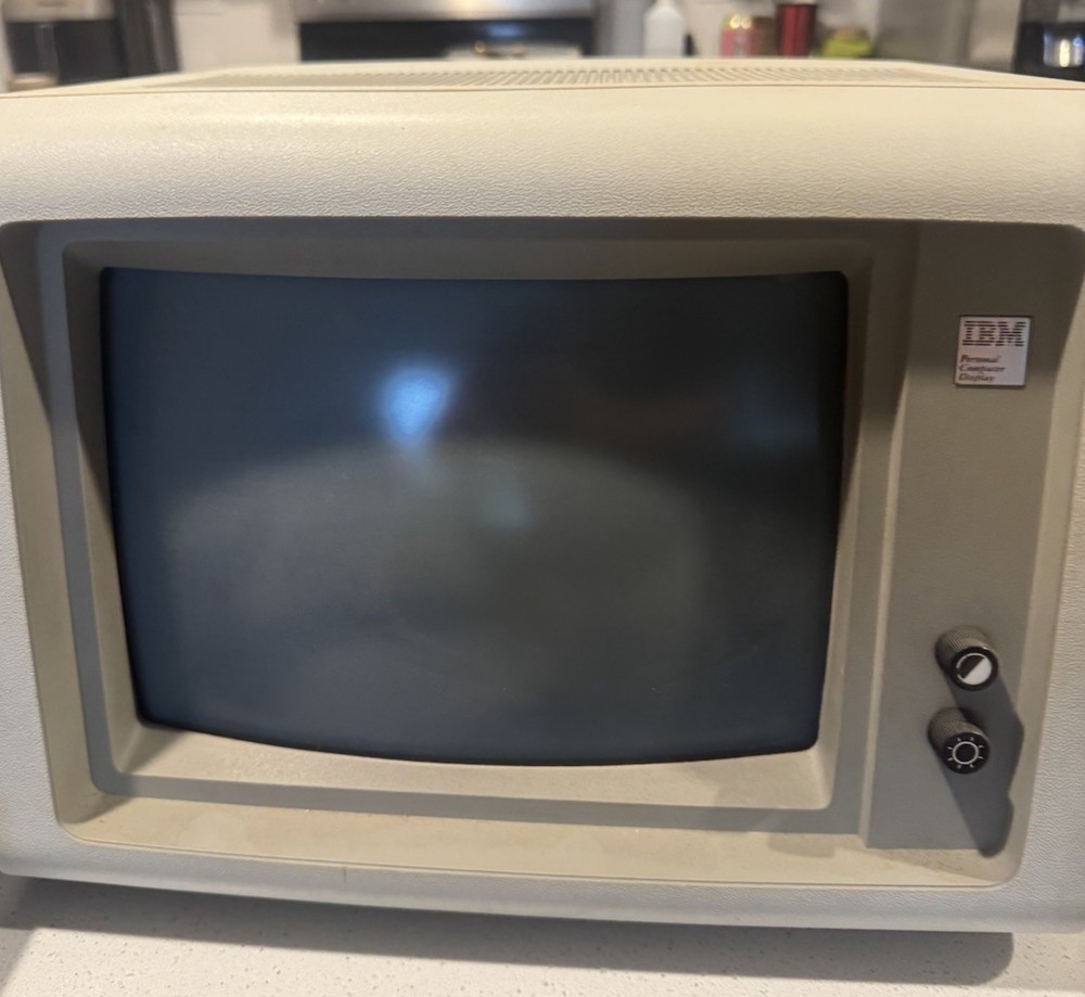 Vintage Apple Computer Lot Macintosh Plus Box MacBook Pro Thunderbolt + More