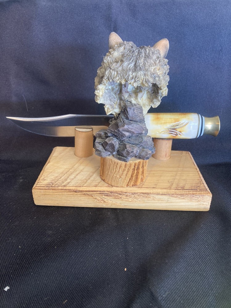 Decorative Bone Handle Hunting Blade Knife with Wolf Display Stand