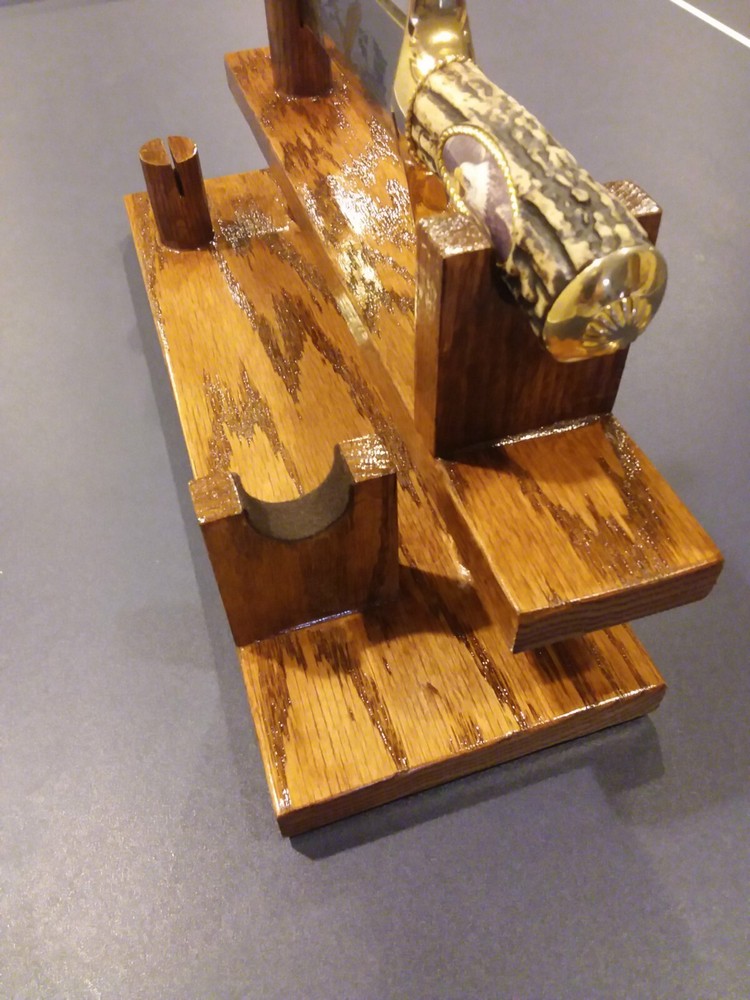 BOWIE-SMALL SWORD KNIFE DISPLAY STAND (DARK WALNUT)