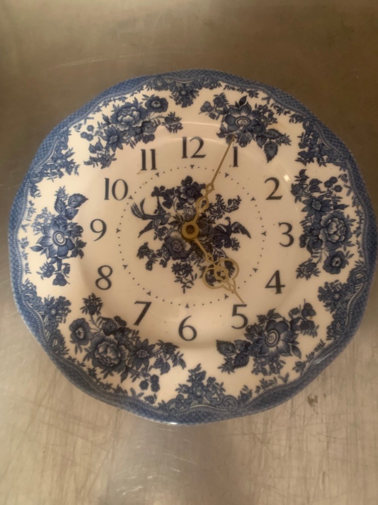 Vintage Blue Floral Wall Clock - BOx o5