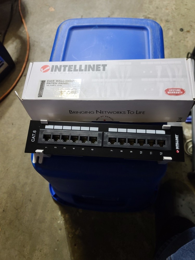 Intellinet 12 Port Cat6 Network Patch Panel Wall-Mount