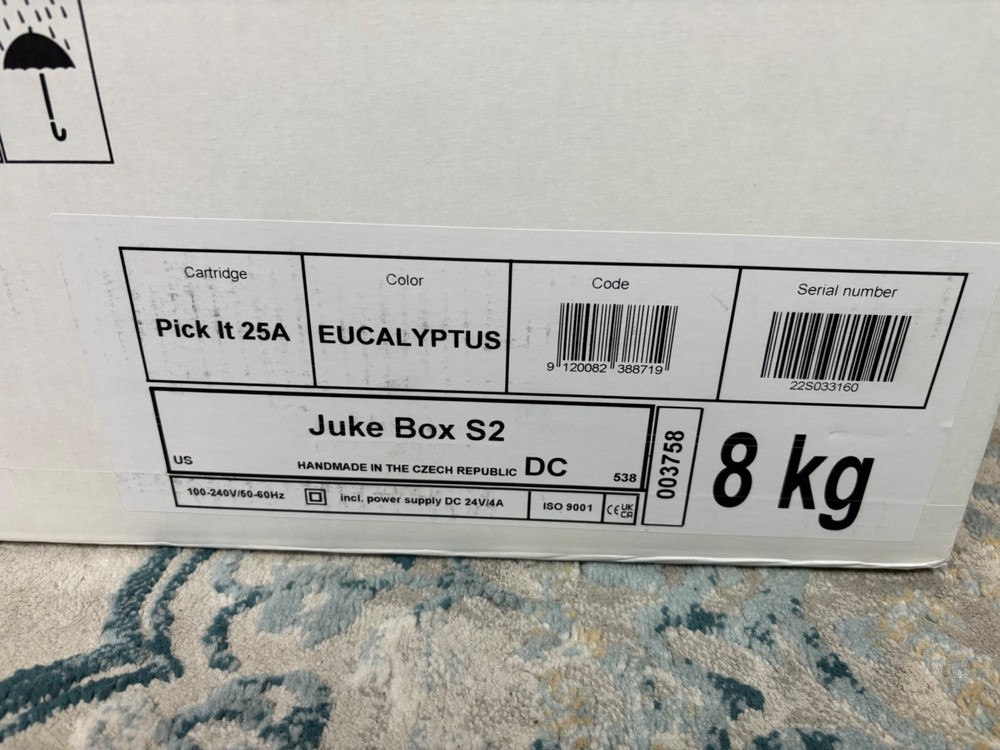 Pro-Ject Juke Box S2 Audiophile Turntable - Eucalyptus - NEW