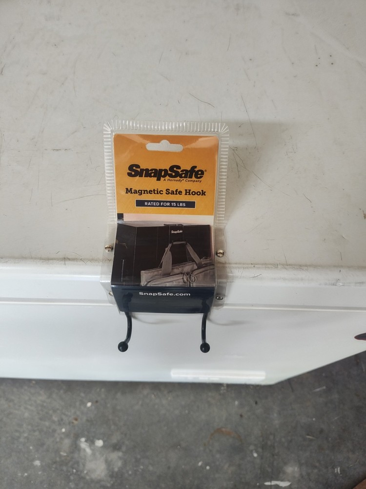 SnapSafe Magnetic Safe Hook Black