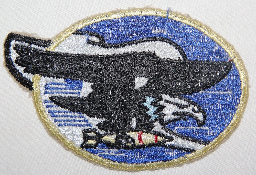 ORIGINAL VIETNAM ERA USAF 69TH BOMB SQUADRAN PATCH