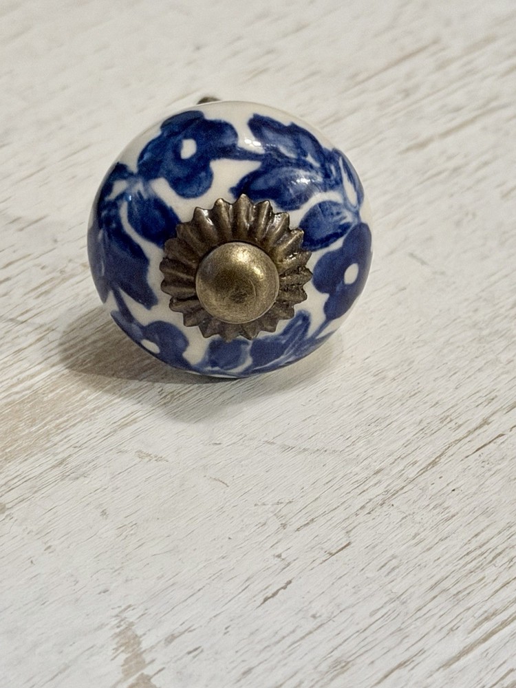 2 White Blue Antique Ceramic Porcelain Brass Drawer Cabinet Knobs Pulls 1.25"