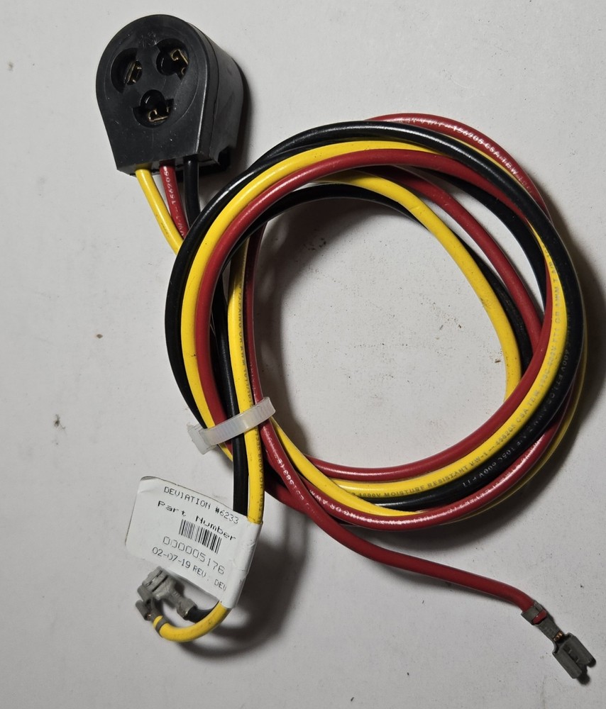 Manitowoc 000005176 Molded Plug/ Wire Harness For Compressor (Indigo) OEM