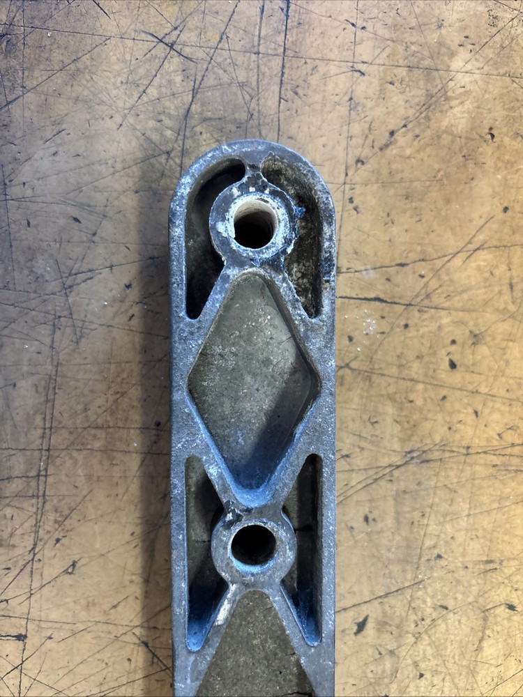 Peterbilt 15-06824 Truck Fairing Support Bracket