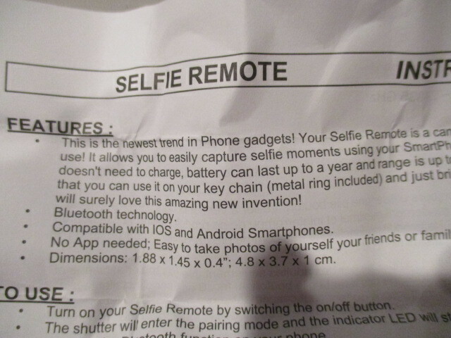 AVON SELFIE REMOTE Wireless Remote Shutter Compatible w/Most Smartphones Plastic