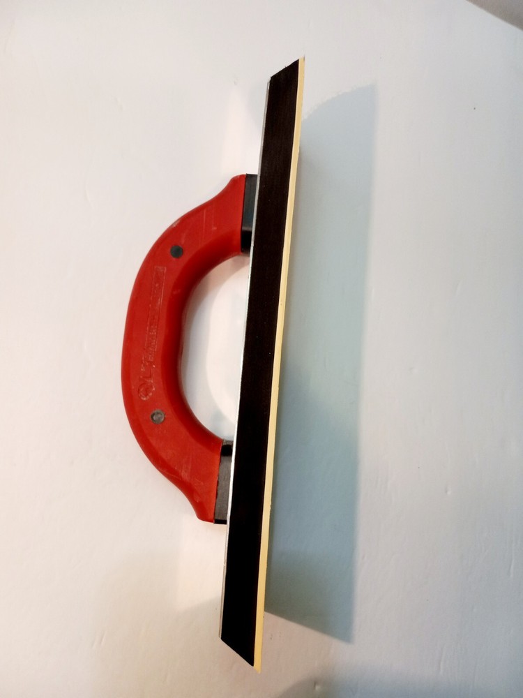 QLT Gum Rubber Float Gf249 Pre Owned