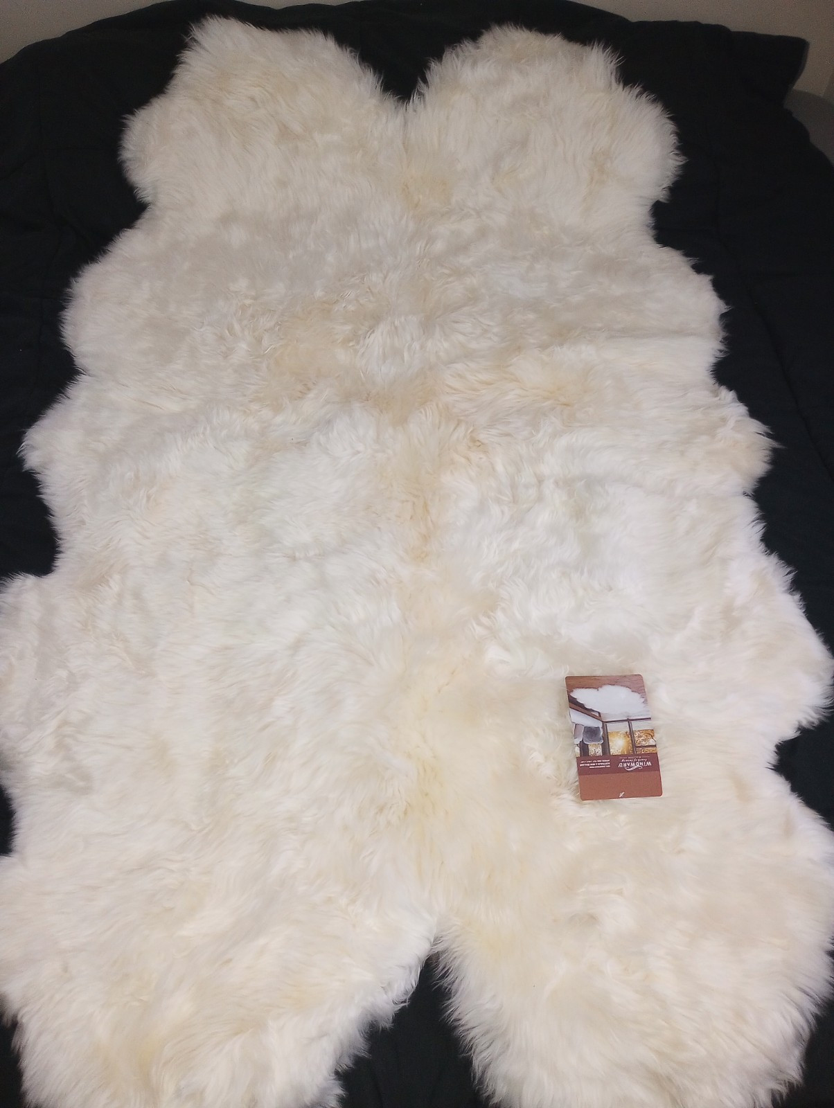 Windward Sheepskin Rug  Approx 71" x 44" Inches NEW WITH TAGS  100% Genuine