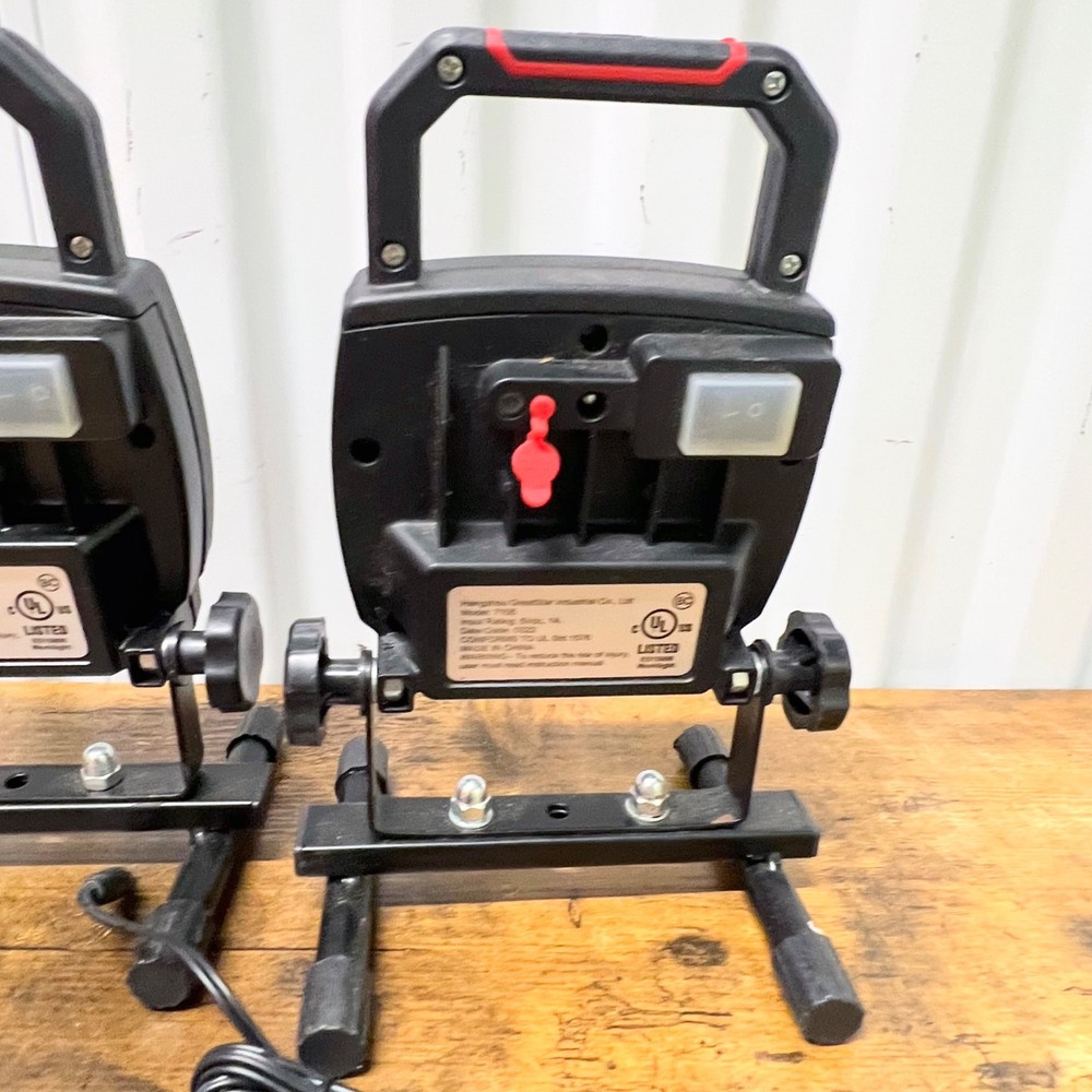 Hyper Tough 1000-Lumen Battery Powered Rechargeable LED Portable Work Light