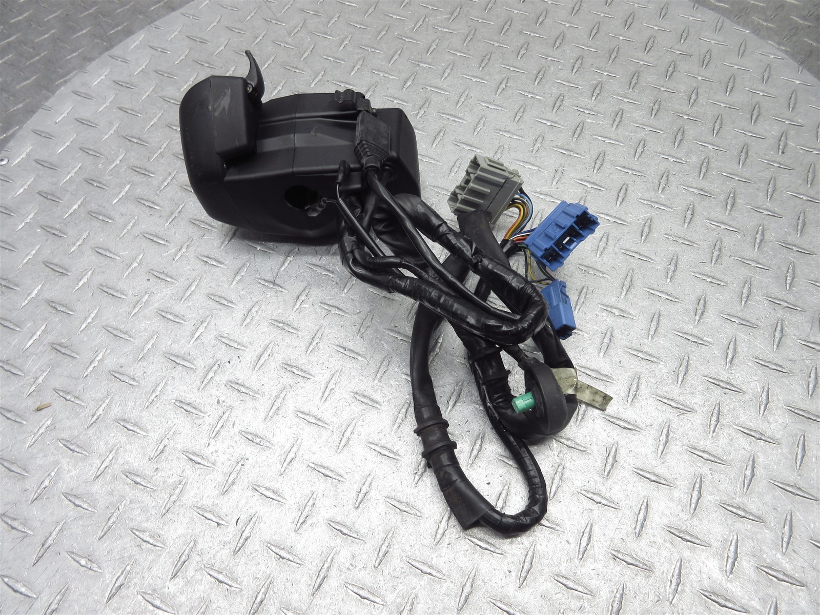 2008 06-10 Honda GL1800 Goldwing OEM Left Handlebar Control Switch Assy