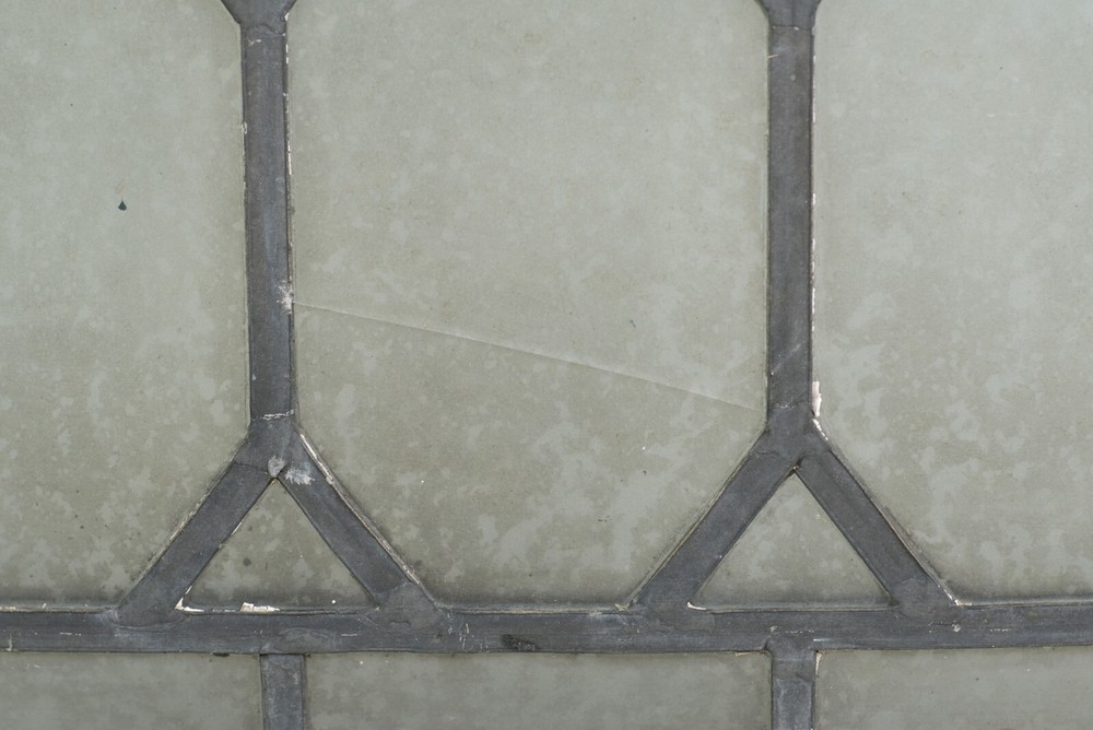 Antique Frosted Diamond Leaded Pine Frame Window