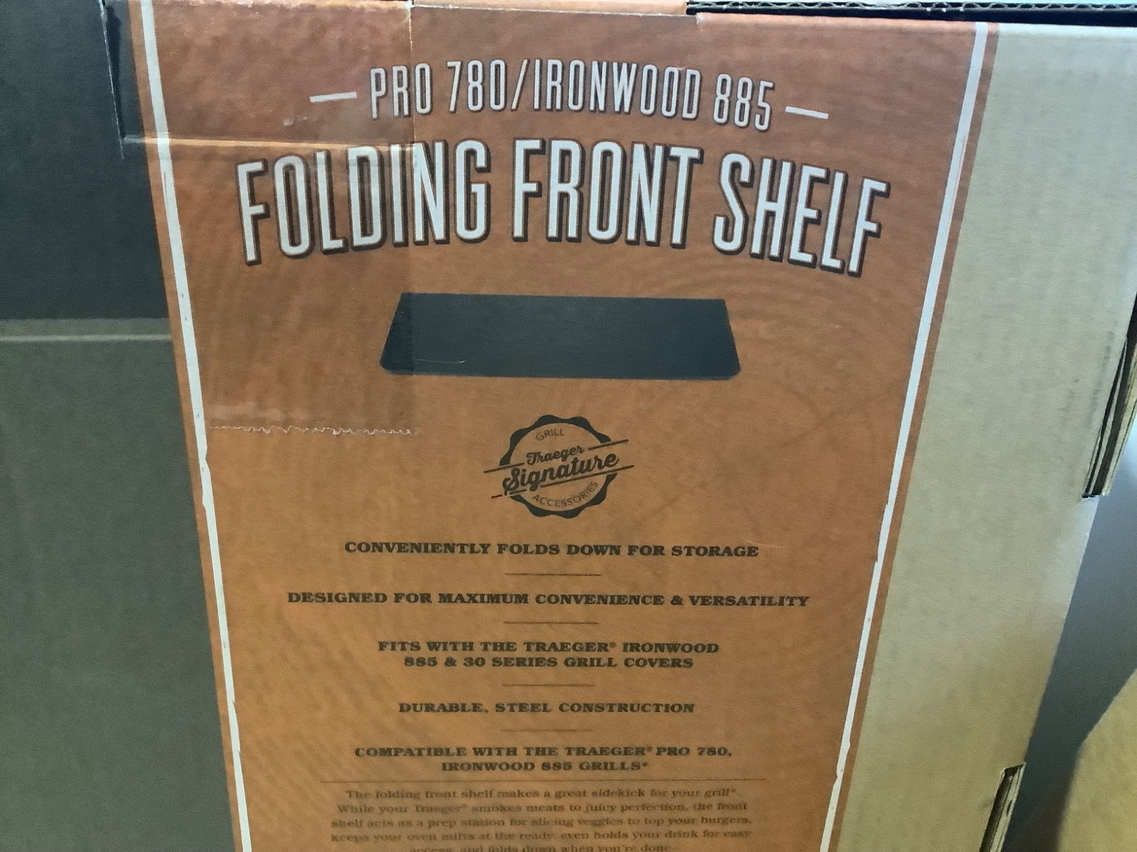 Traeger Pro 780 / Ironwood 885 Folding Front Shelf Accessory in Black