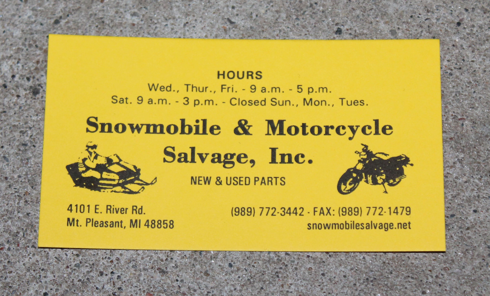 New Set of 2 Champion Spark Plugs REA8MCX Polaris Sportsman 850 2009-11 3022225