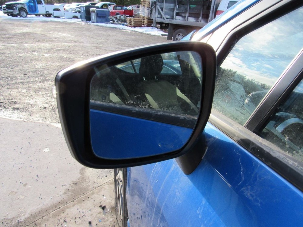 VERSA 2020 Glove Box 1020448