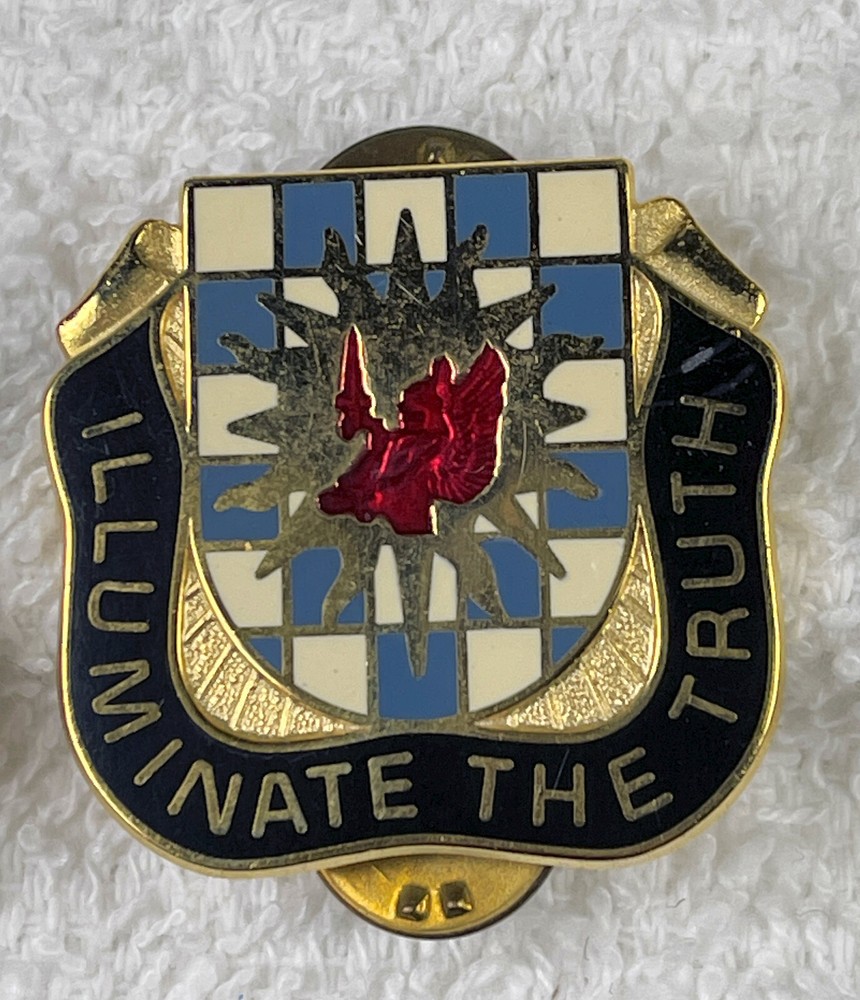 Original:  377th Millitary Intelligence   DI / DUI / crest   CB   45  A