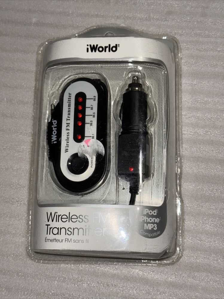 iWorld Wireless FM Transmitter for iPod iPhone MP3 3.5mm Jack Car adapter / AAA