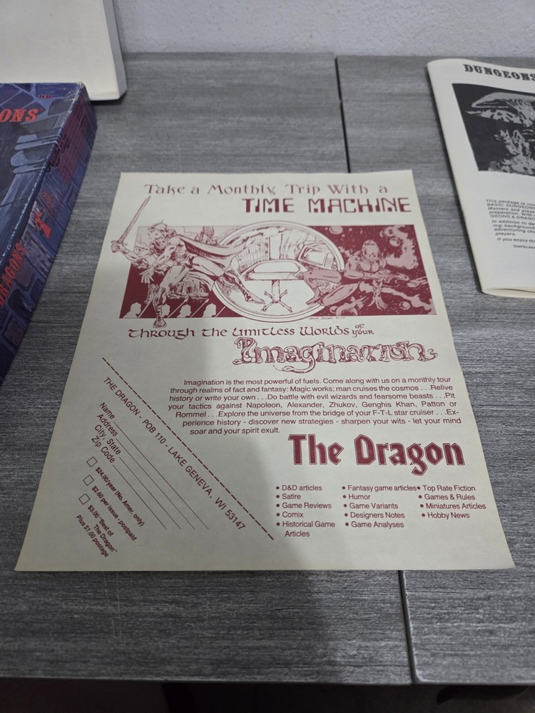 Vintage Dungeons & Dragons TSR Games Dice & Basic Box Set 3rd Edition 1979 Read