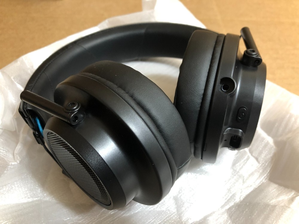 Ziumier M09 Wireless Gaming Headset 2.4G Type-C Charge Interface **