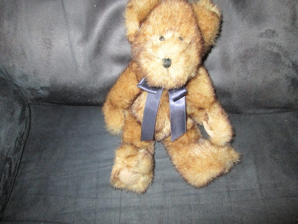 Boyds Bear Heirloom Collection 10 inch Bear EUC