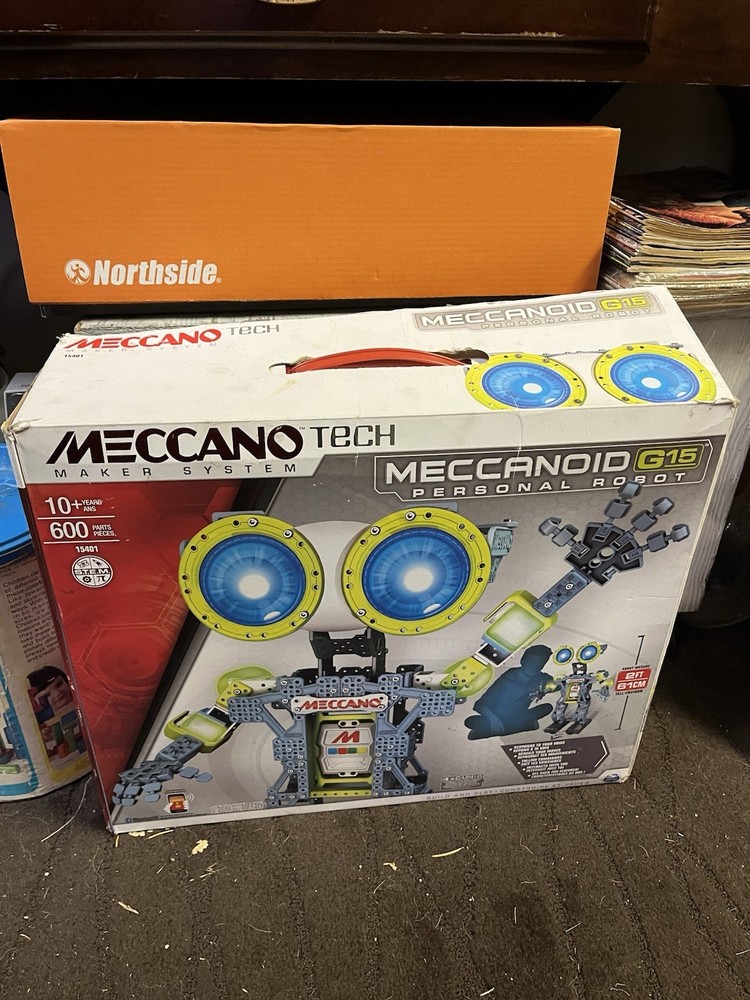 Mecaniod Robot