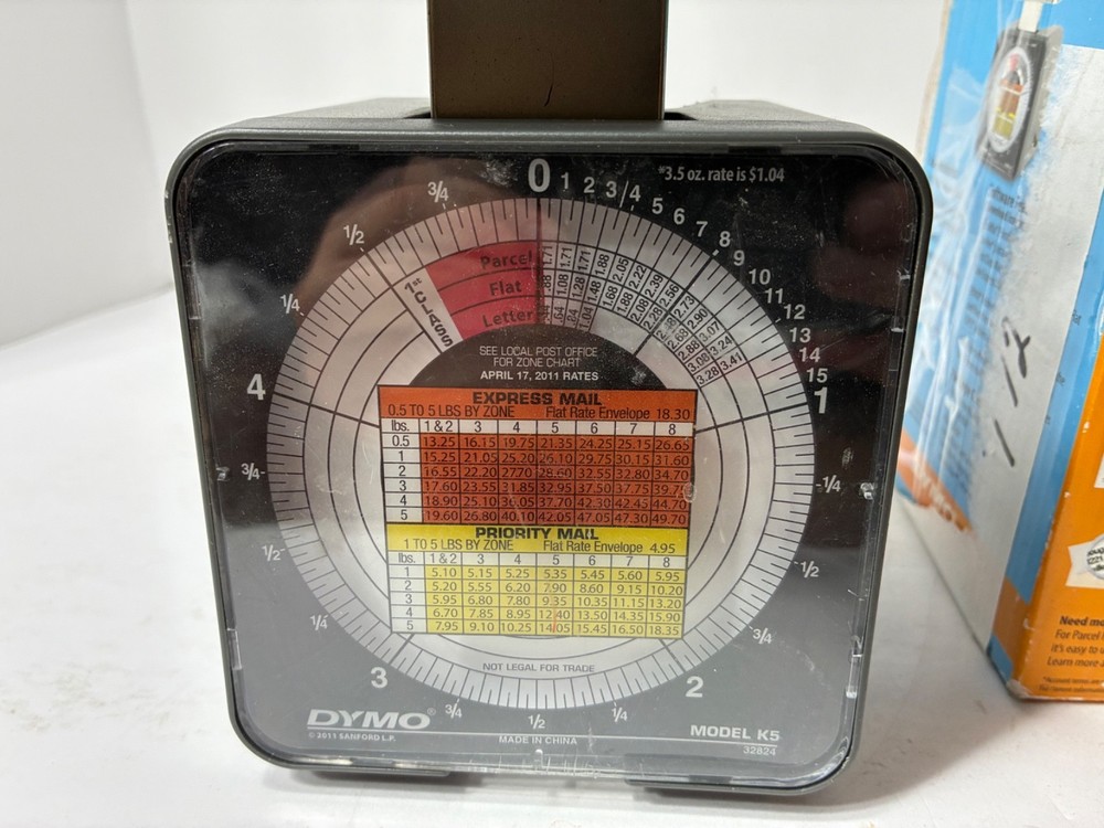 DYMO Model K5 Tabletop Shipping Postal Scale 5 lb Limit 2008
