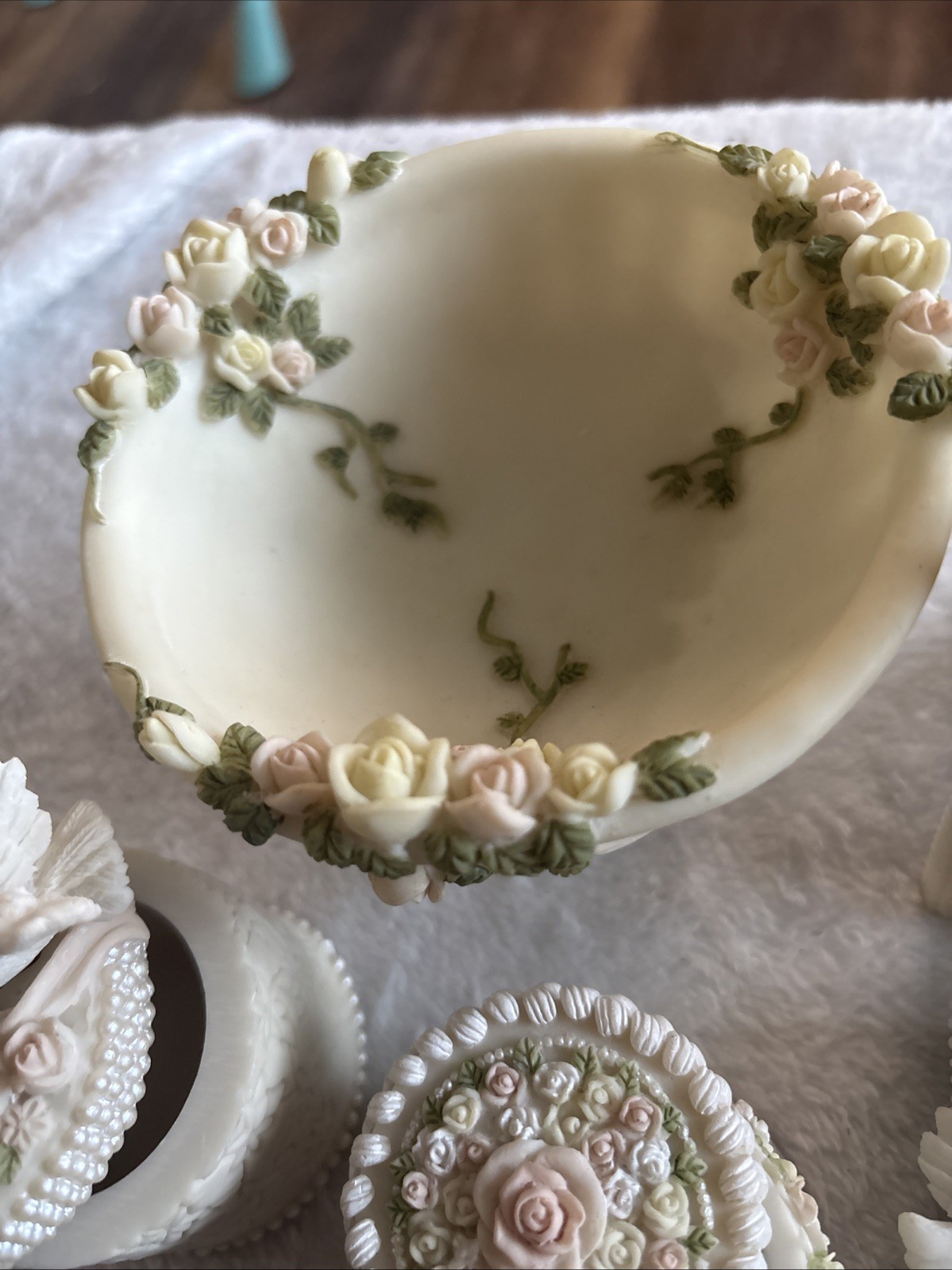 Traditions Of Romance By Dezine 1995 11 Piece Wedding Set