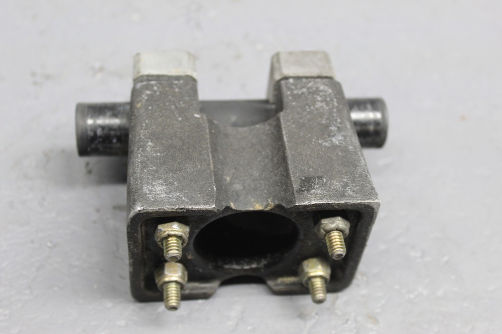 2000 ARCTIC CAT THUNDERCAT HANDEBAR BLOCK MOUNT