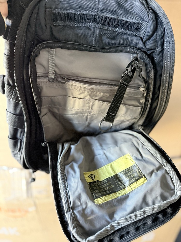 Specialist Half-Day Backpack 25L Black