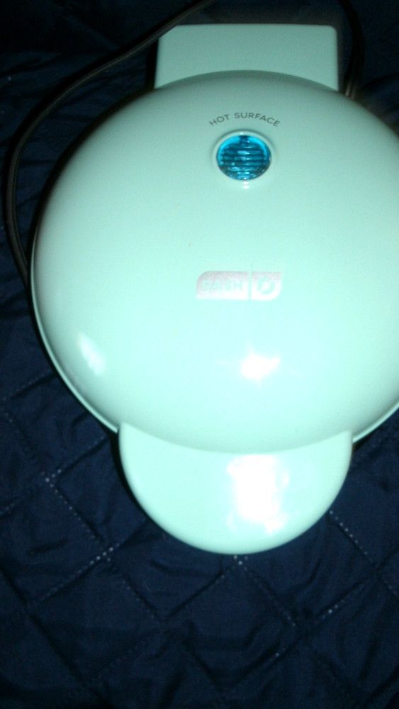Dash Express Mini Donut Maker