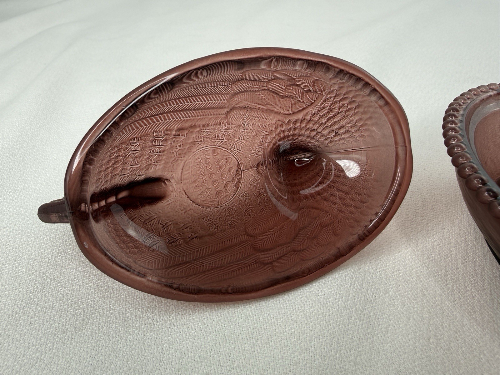 New Production Indiana Style Hen On Nest Glass Chicken Dish Satin Coffee