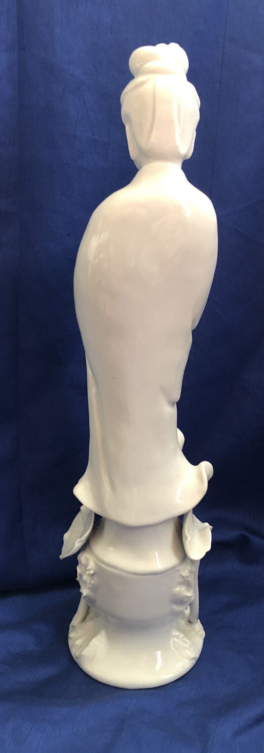 Kwan Yin Figurine Statue Lotus Flower Serv-Ware By Rubel Japan Vintage L