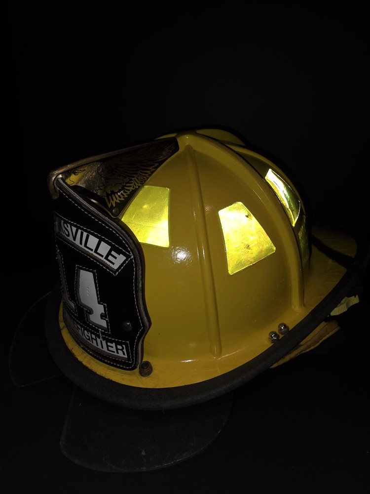 firemans helmet with wall mount