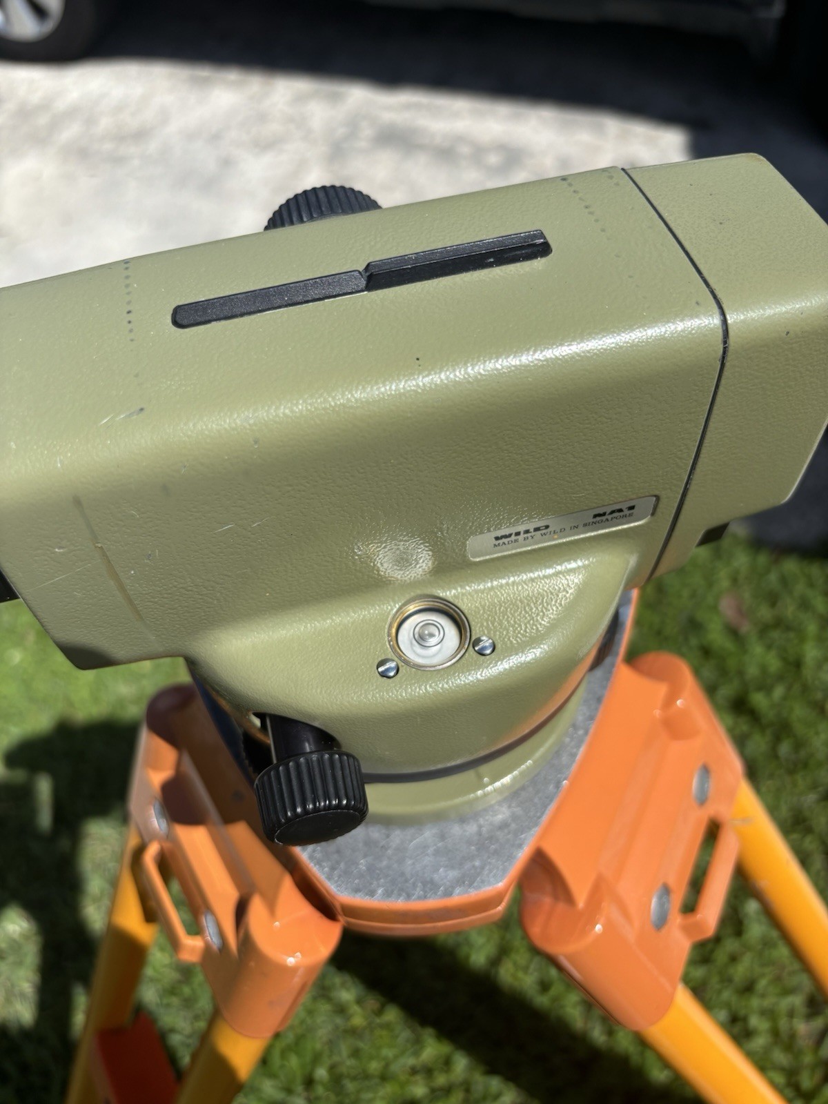 Wild Heerbrugg NA 1 Level - Erect Image . 28X Magnification; Calibrated